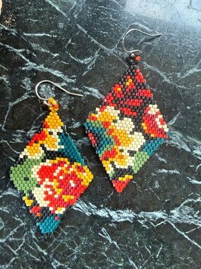 Handmade Floral Seed Bead Diamond Earrings - Multicolor